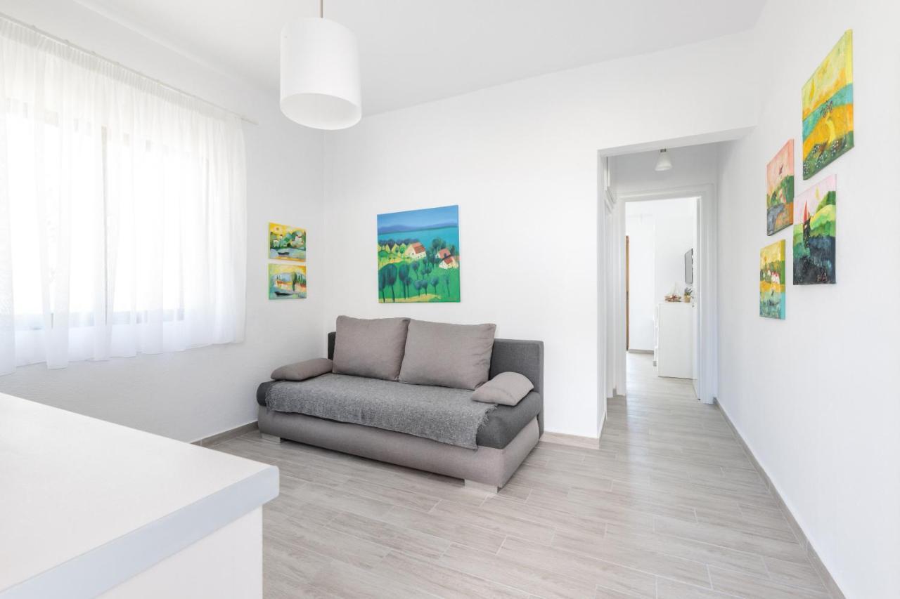 Valasi Apartments Скала-Фуркас Экстерьер фото