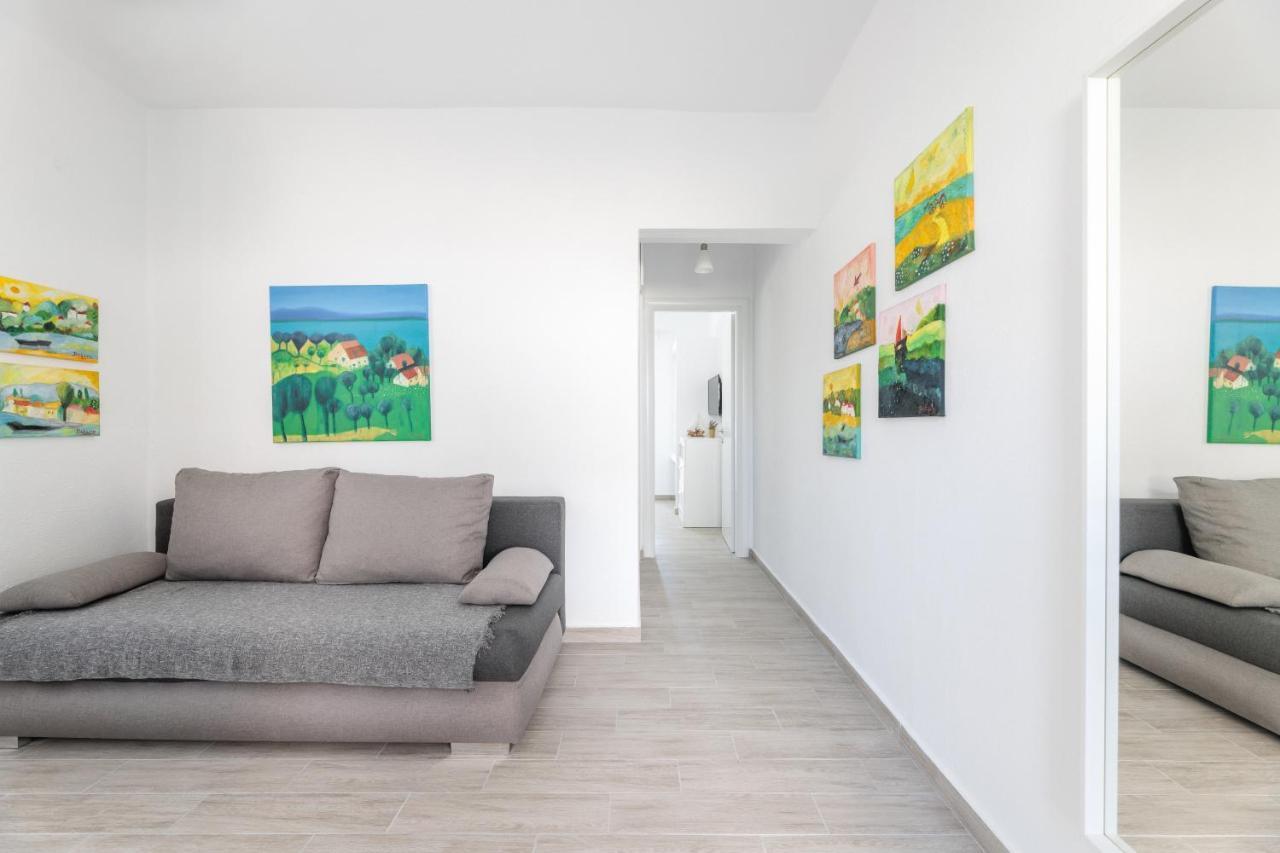Valasi Apartments Скала-Фуркас Экстерьер фото